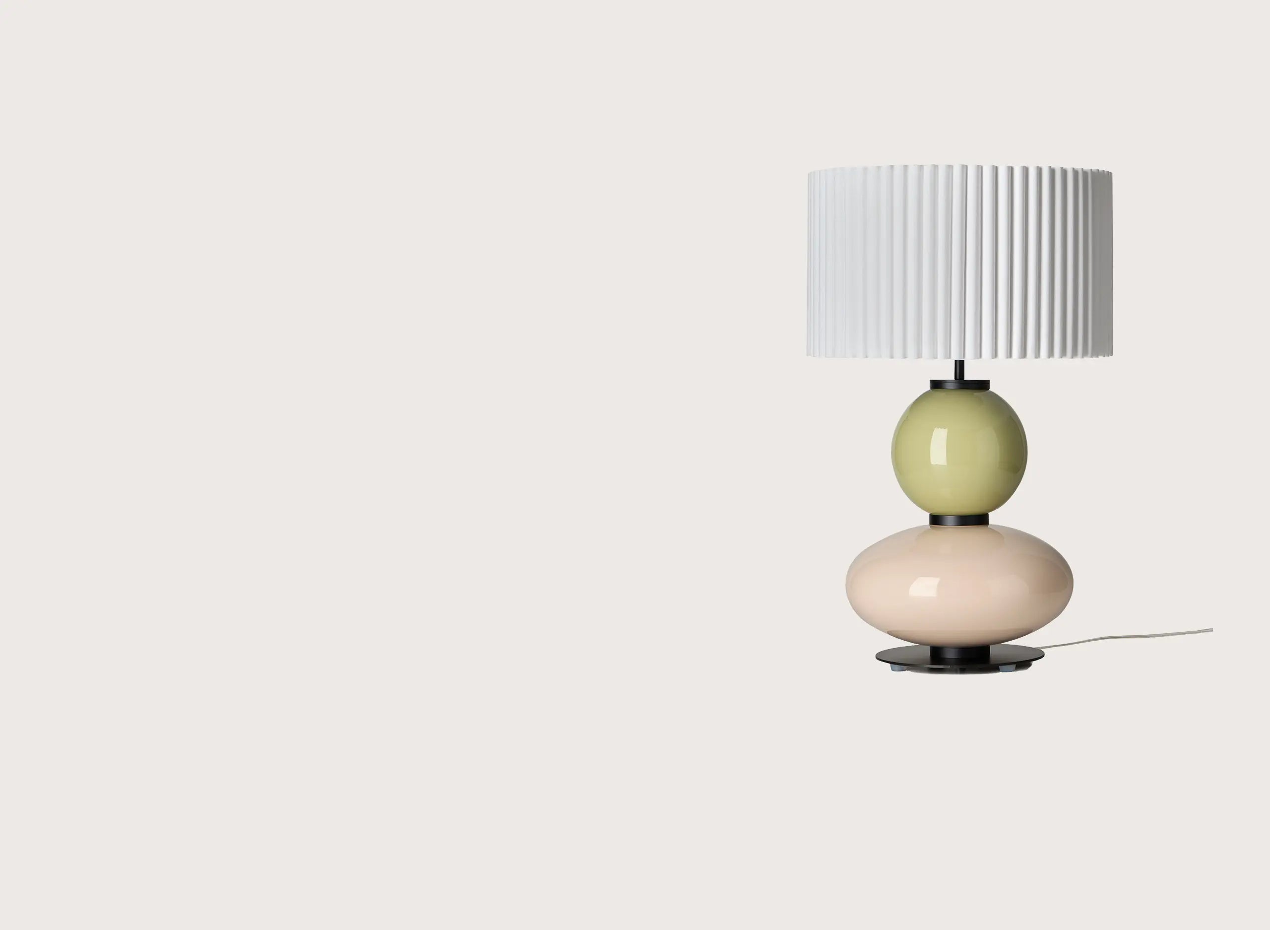 Mapi – lampa stołowa szklana