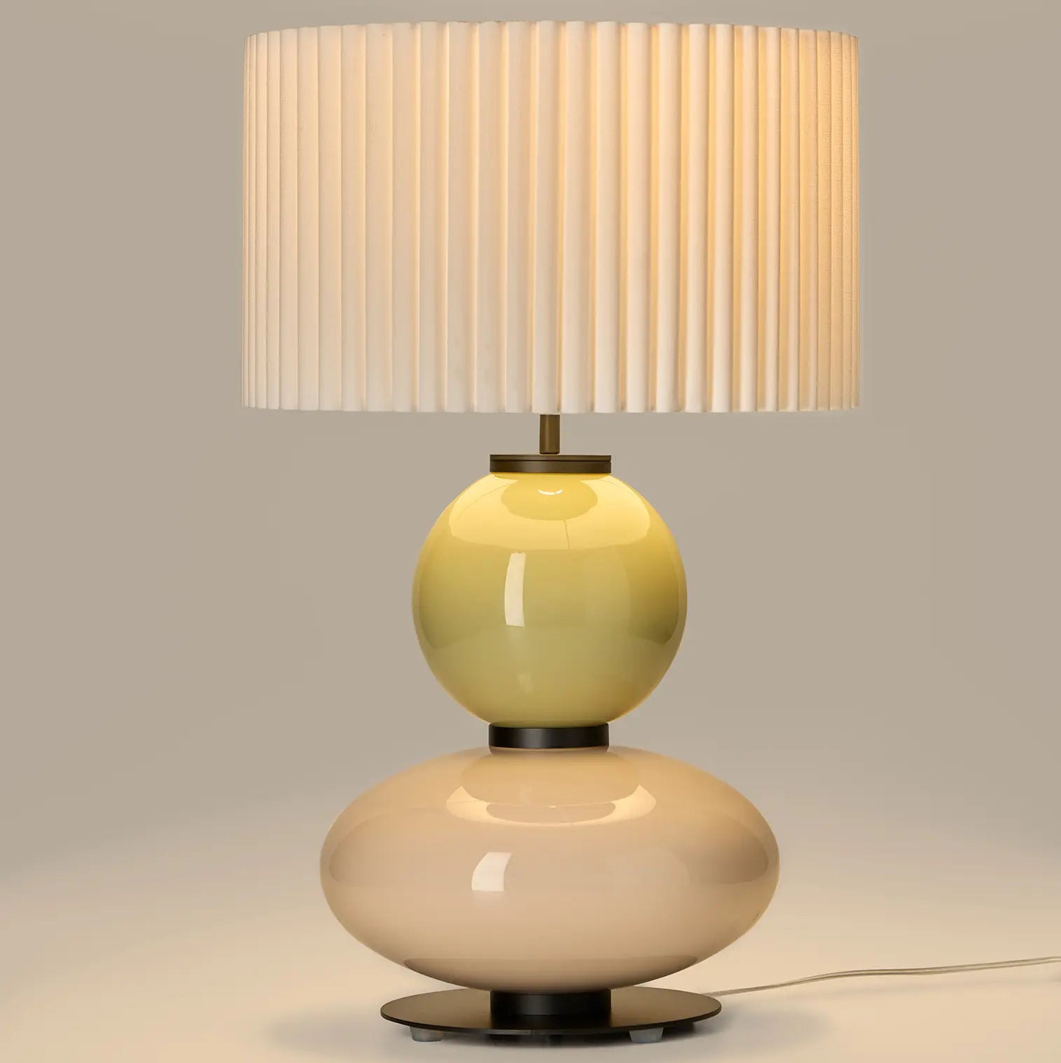 Mapi – lampa stołowa szklana