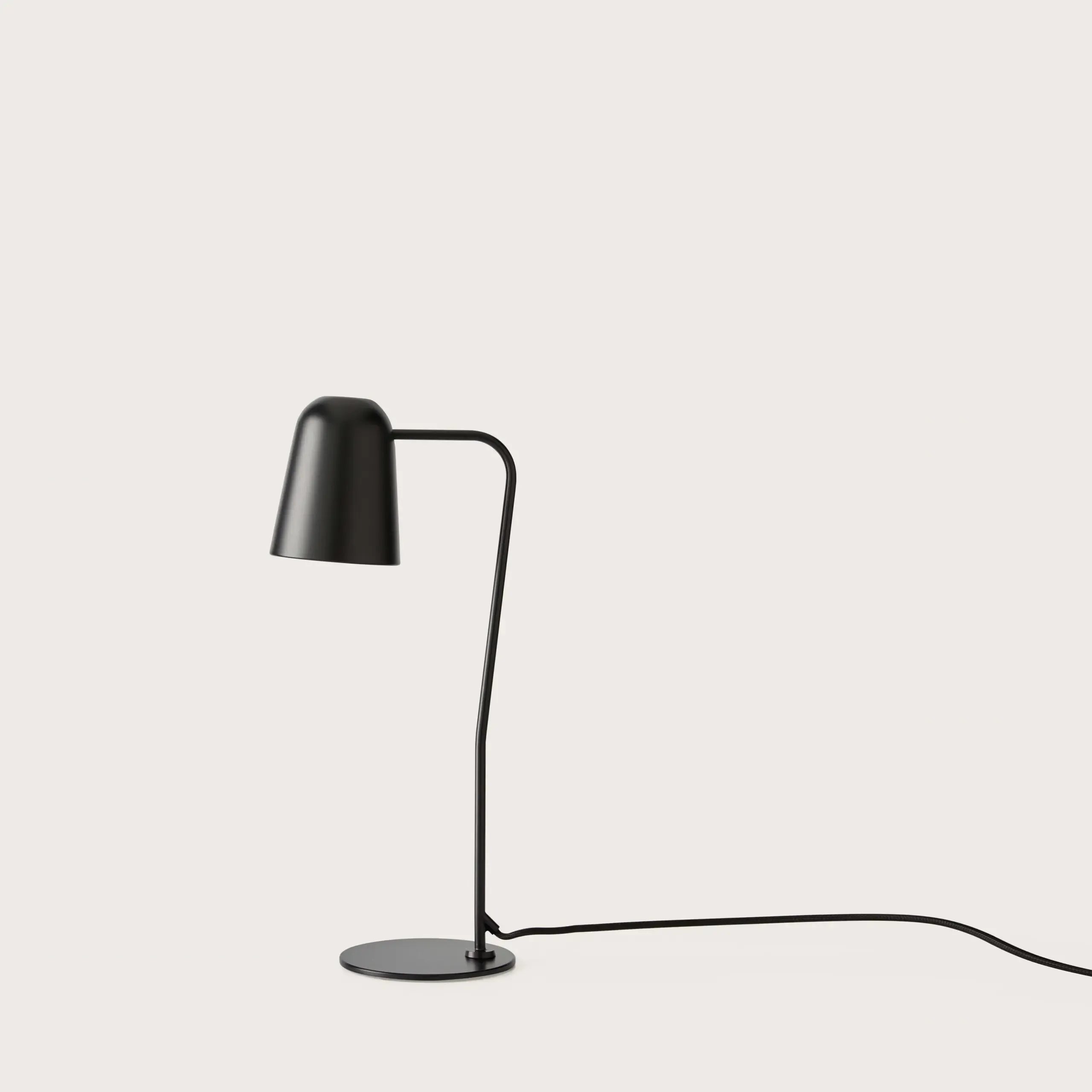 Dobi – lampa stołowa