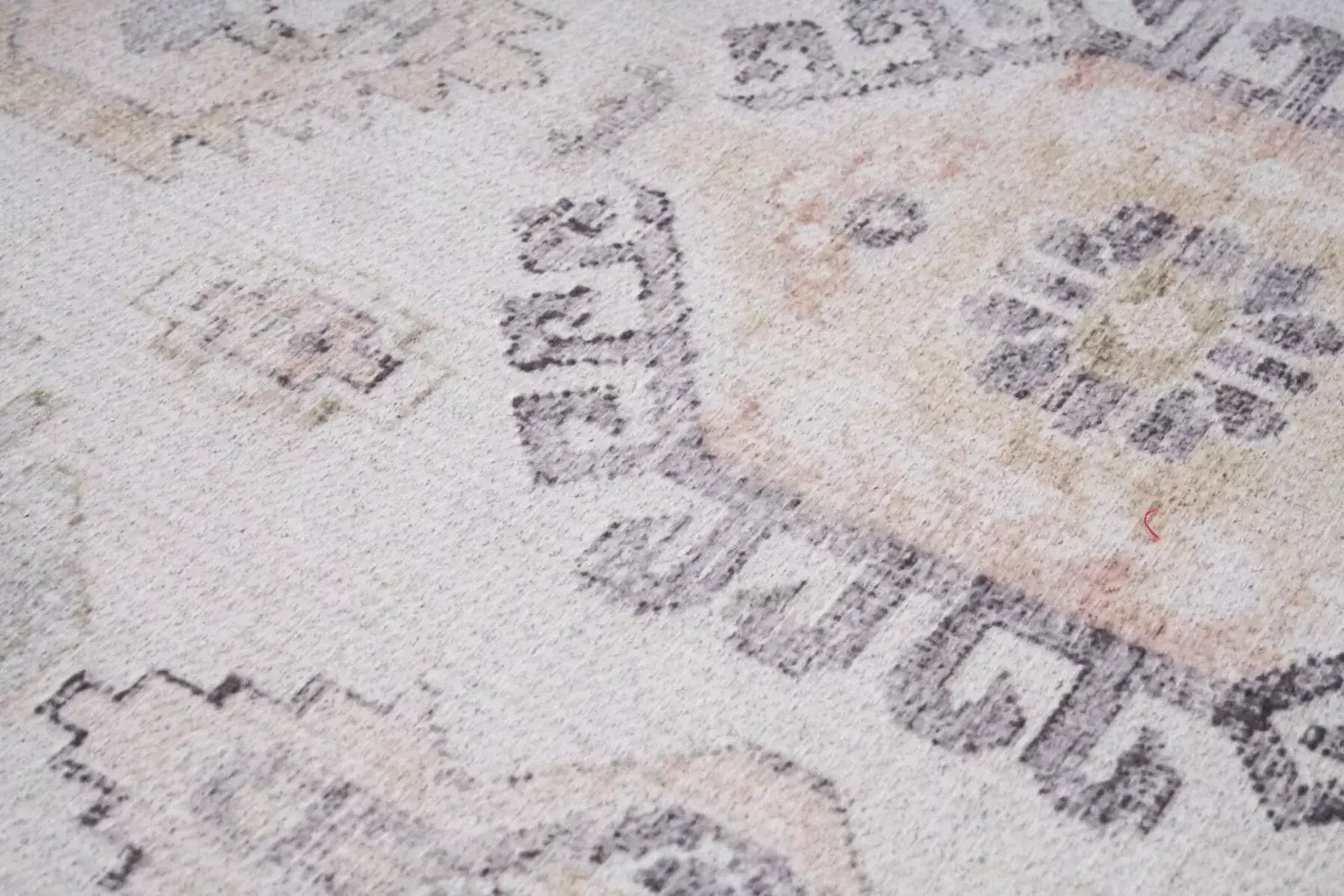 Dywan Aman Beige – Carpet Decor