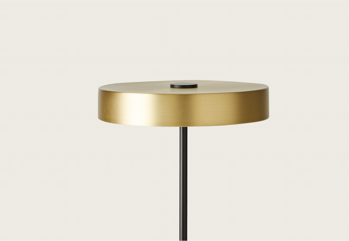 Ambor – lampa stołowa