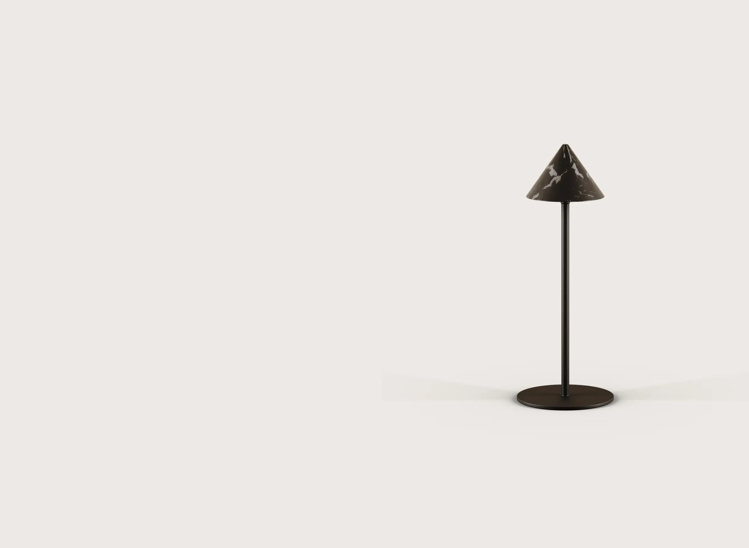 Anza – lampa stołowa