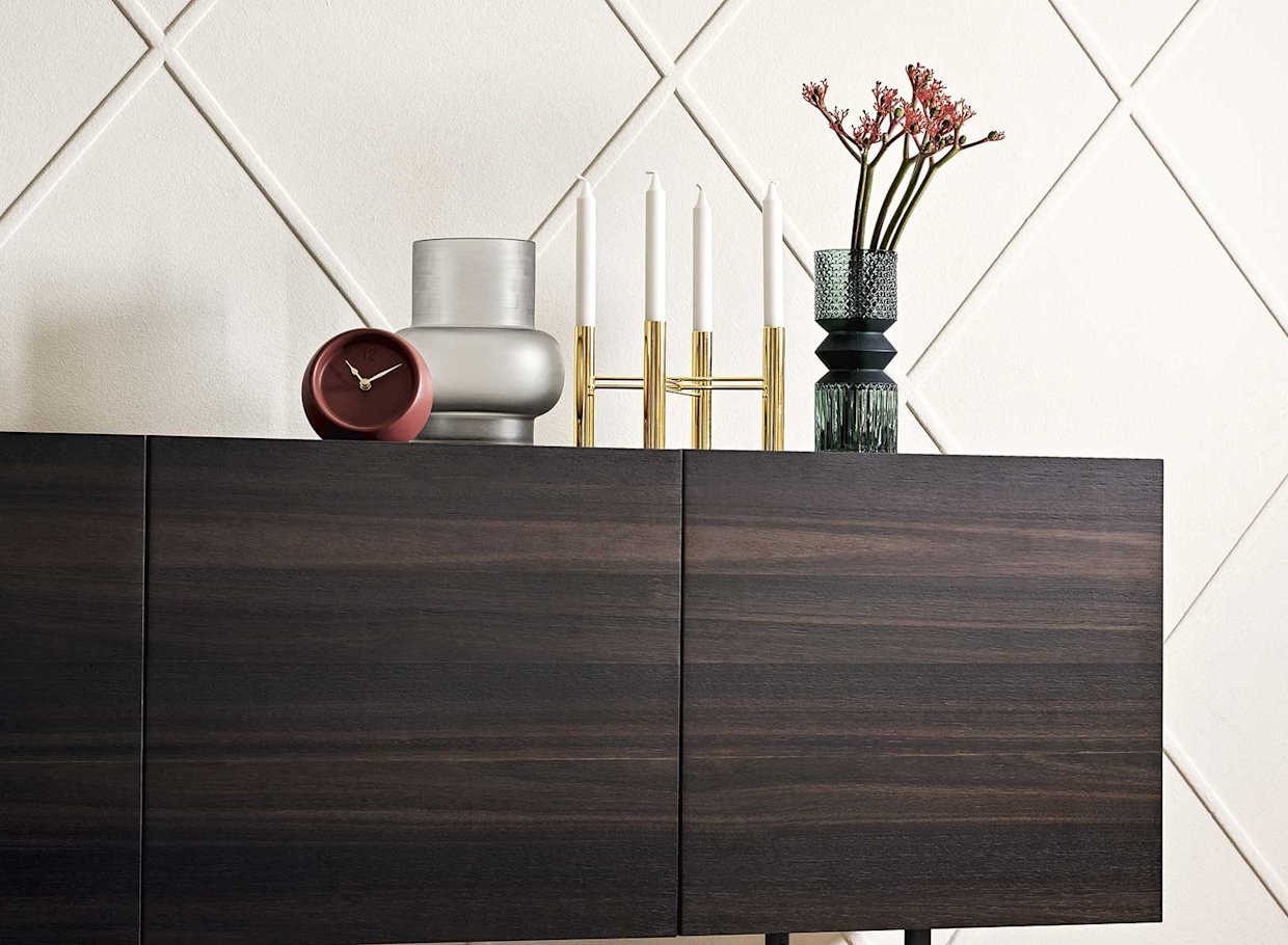 Komoda Horizon 3-drzwiowa 180 cm na cylindrycznej podstawie Calligaris
