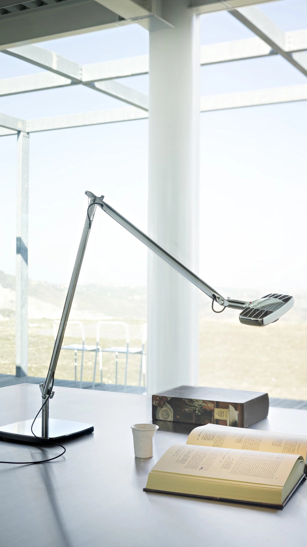 Lampa stołowa Otto Watt – Luceplan