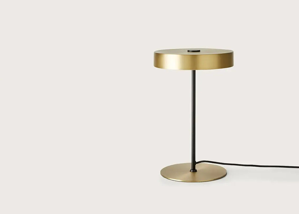 Ambor – lampa stołowa