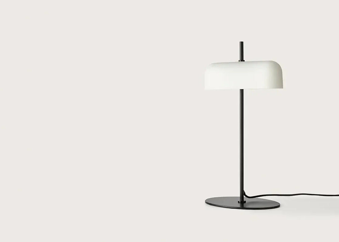 Atil – lampa stołowa