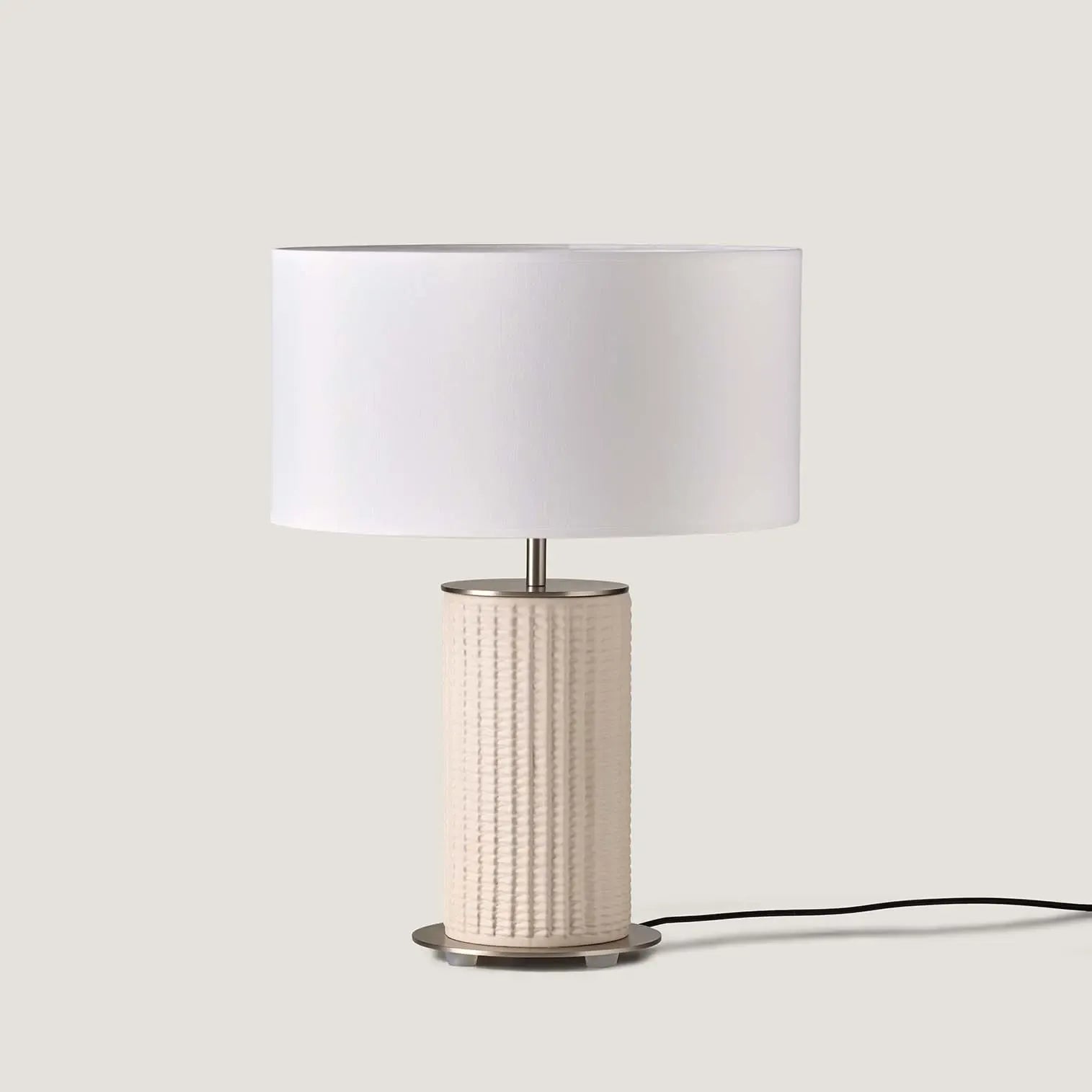 Dab – lampa stołowa
