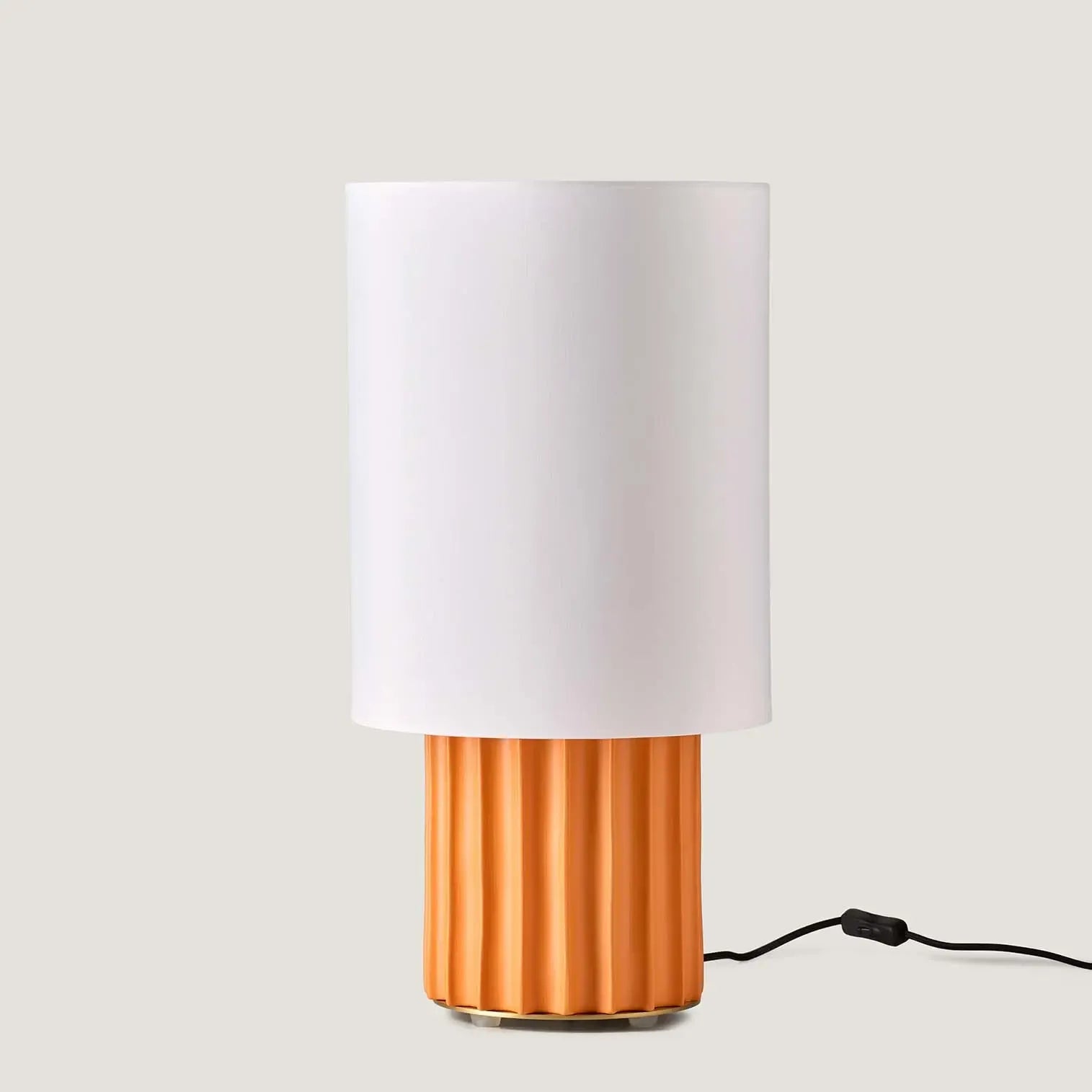 Dena – lampa stołowa