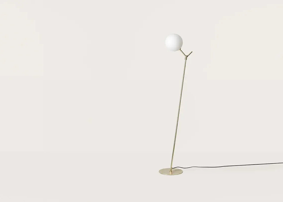 Atom – lampa podłogowa