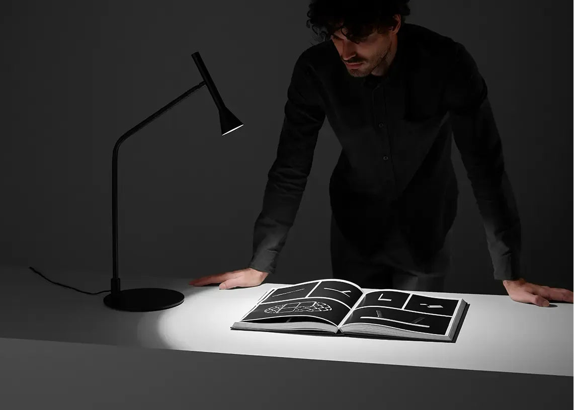 Lyb – lampa stołowa LED