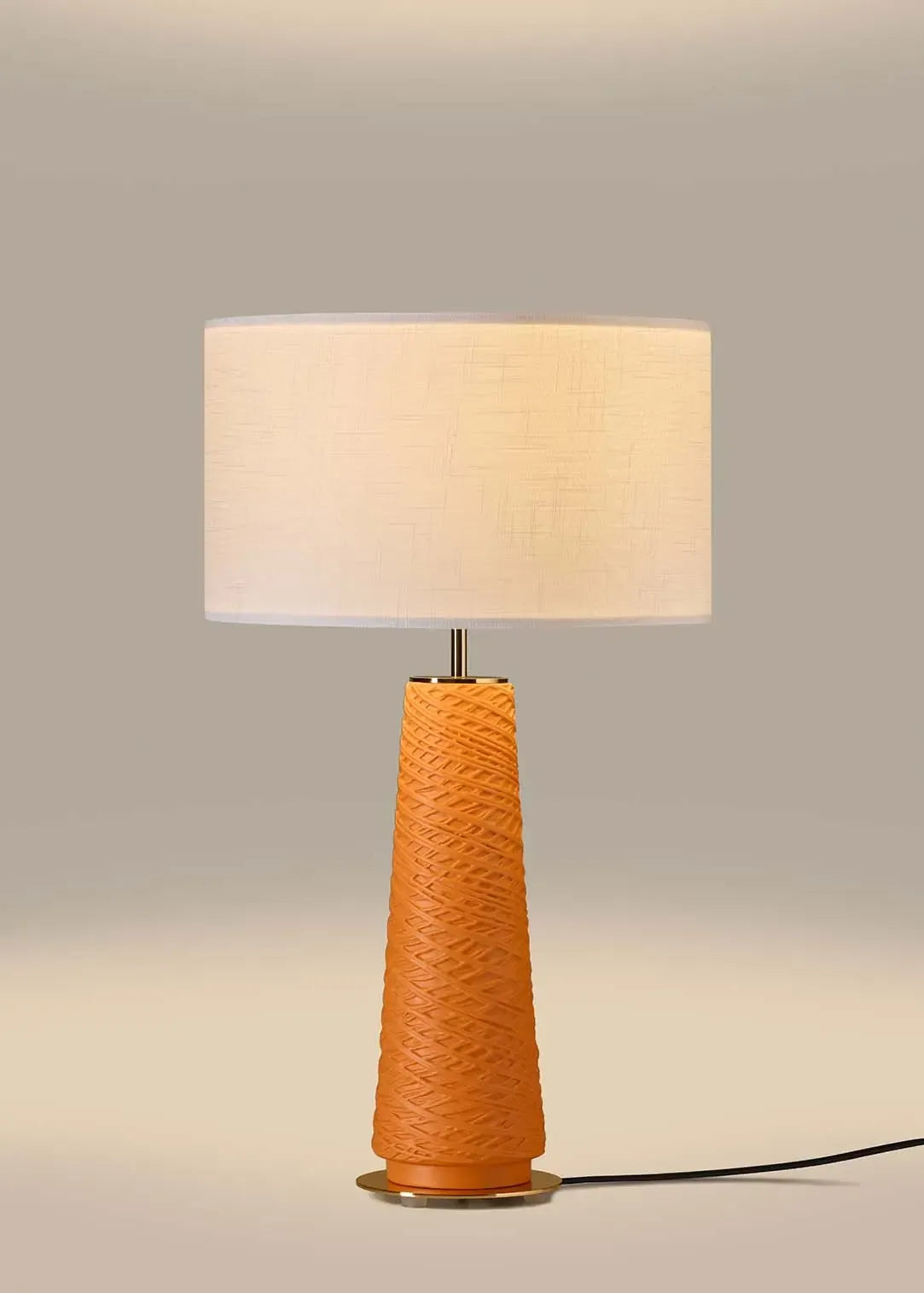 Fill – lampa stołowa z abażurem