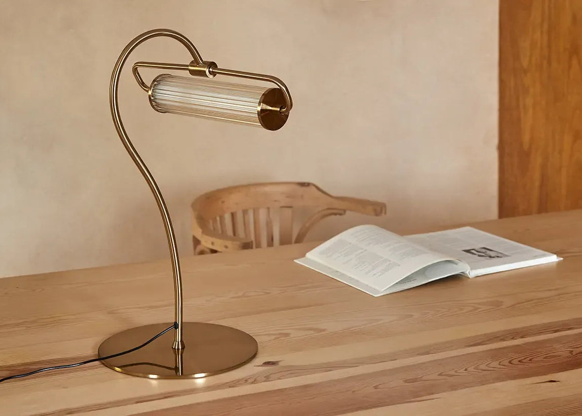 Ison – lampa stołowa LED