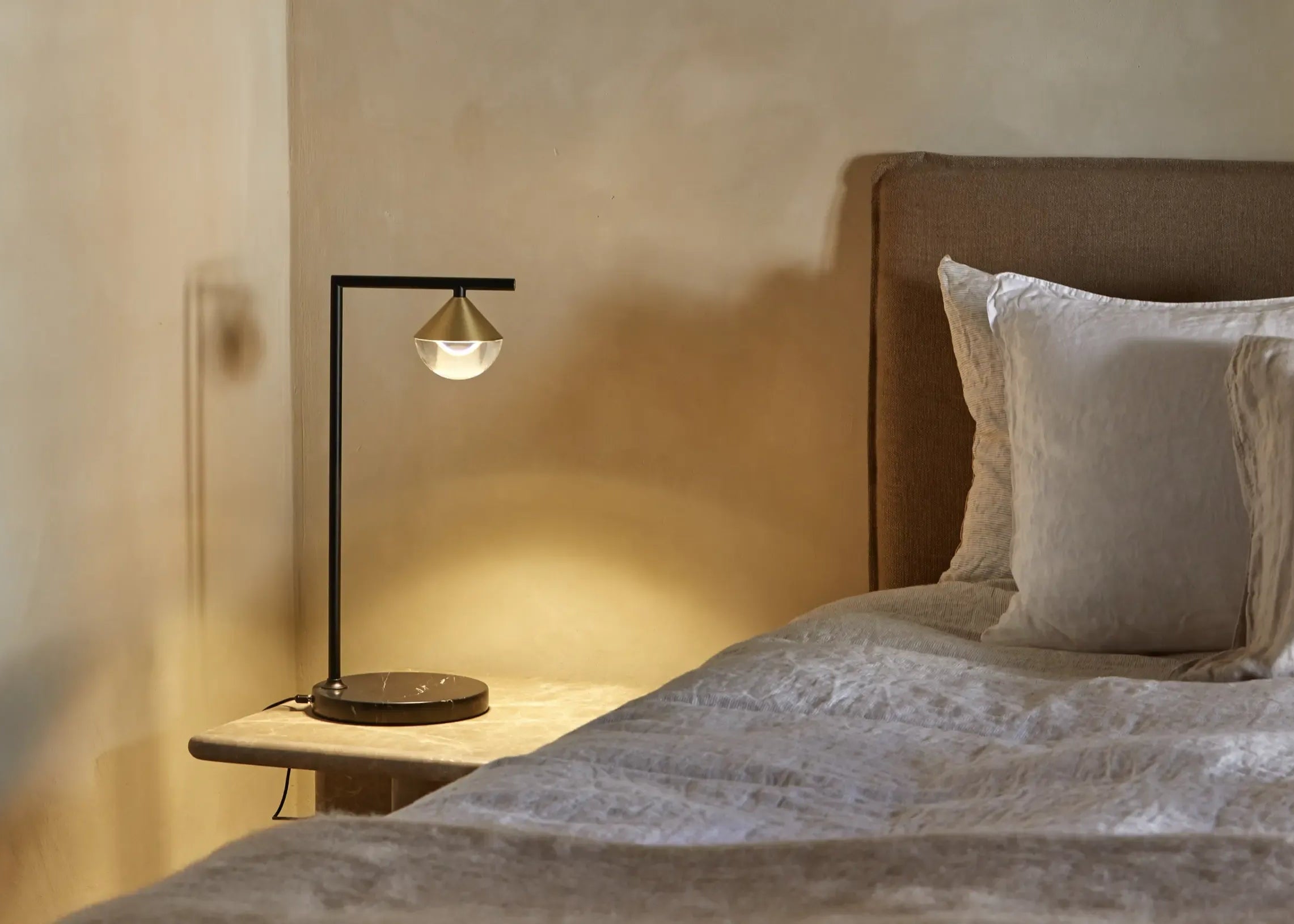 Nino – lampa stołowa LED