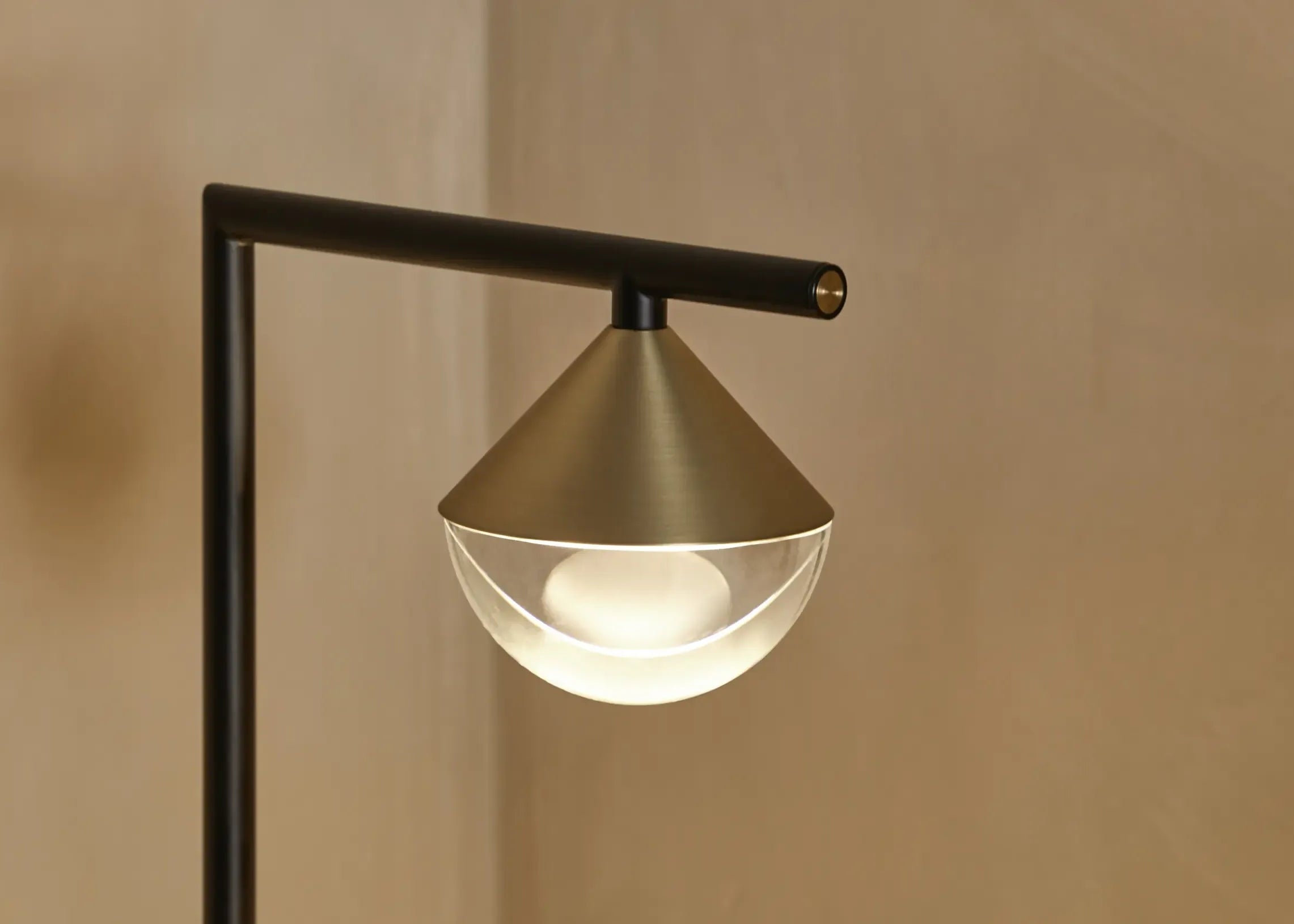 Nino – lampa stołowa LED