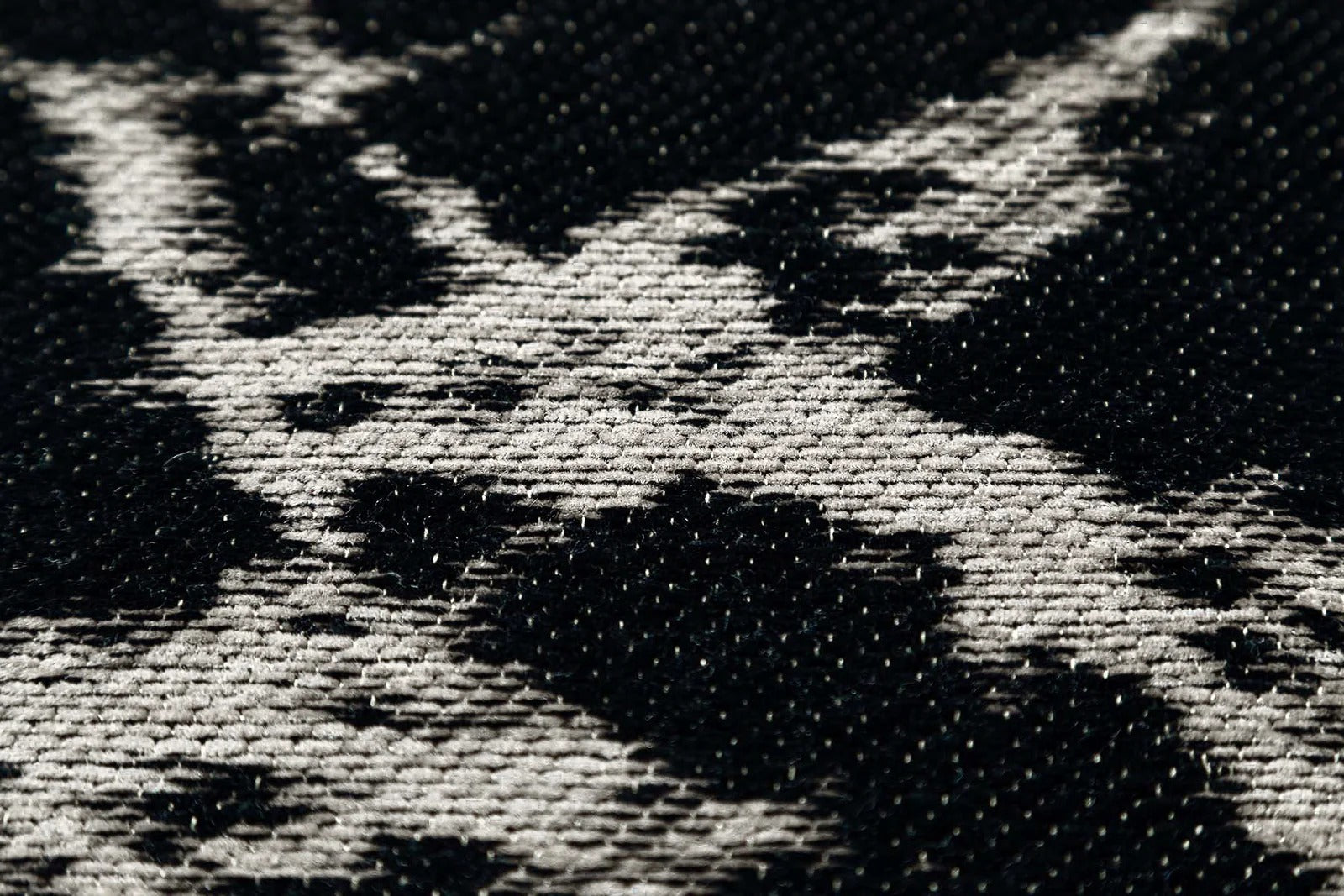 Dywan Pietra Black – Carpet Decor