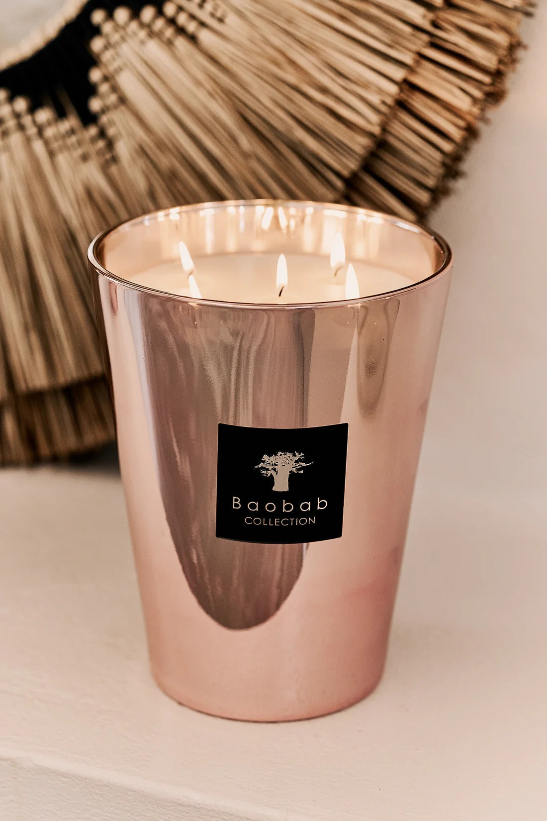 Świeca zapachowa Les Exclusives Roseum  – Baobab Collection
